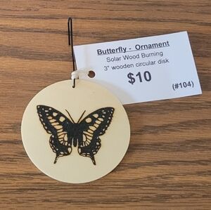 SunFunArt 3” Round Hanging Butterfly Solar Wood-Burning Ornament. NWT